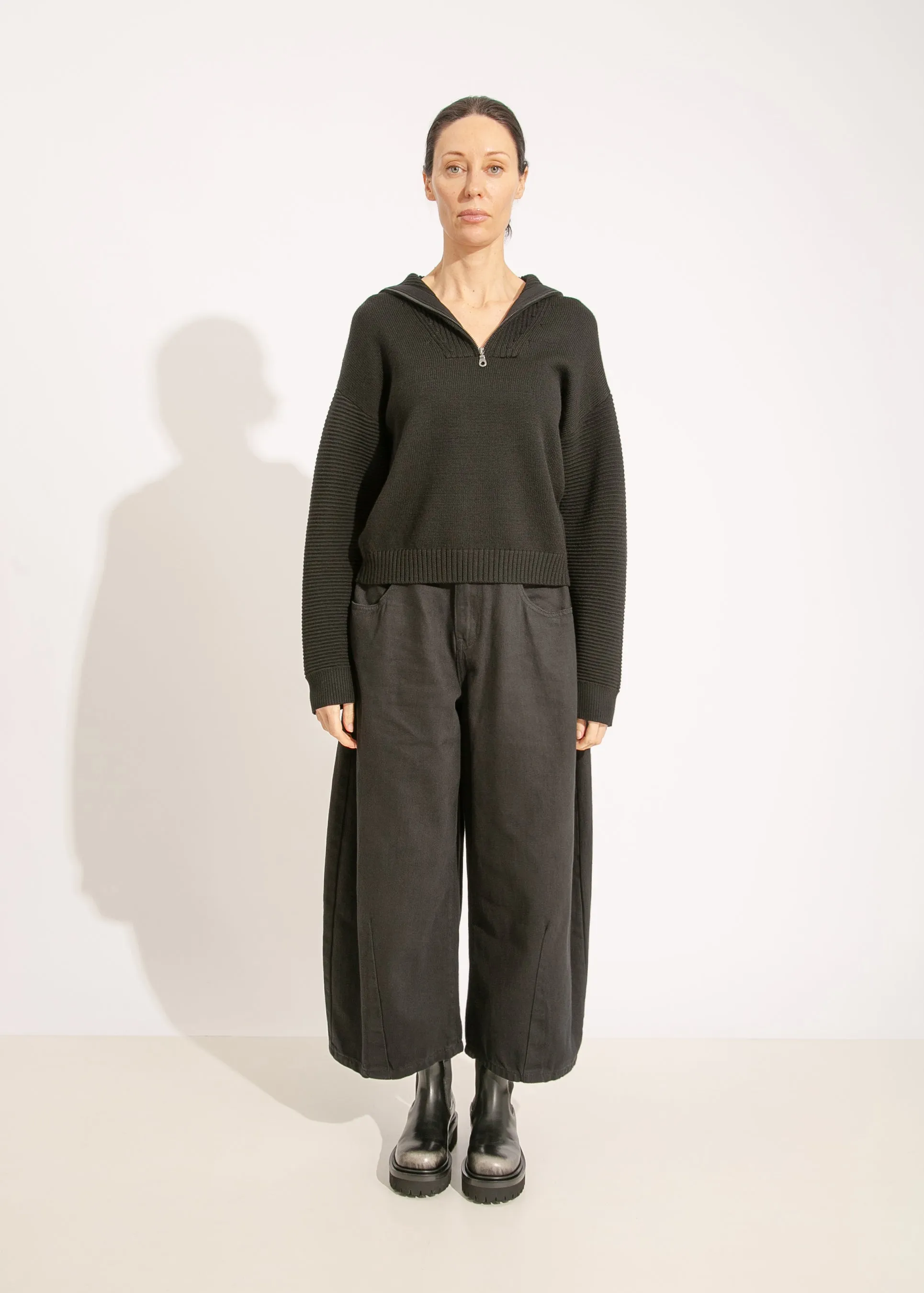 W24 | HUGO KNIT SWEAT / BLACK