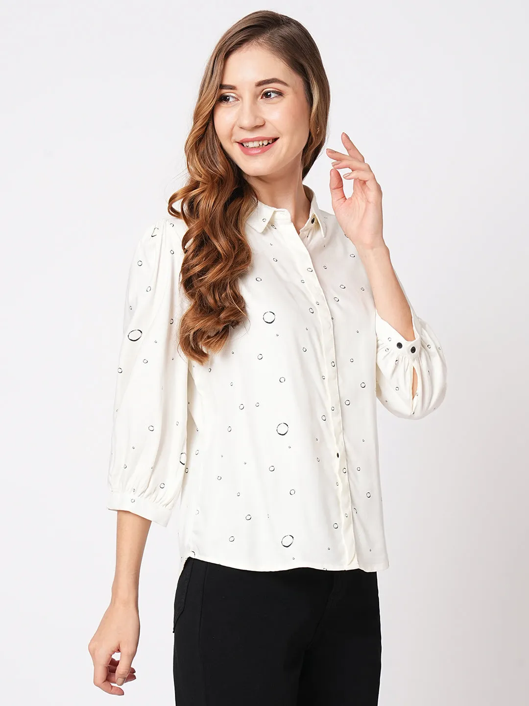Women Slim Fit Off White Printed Cirlce Shirt