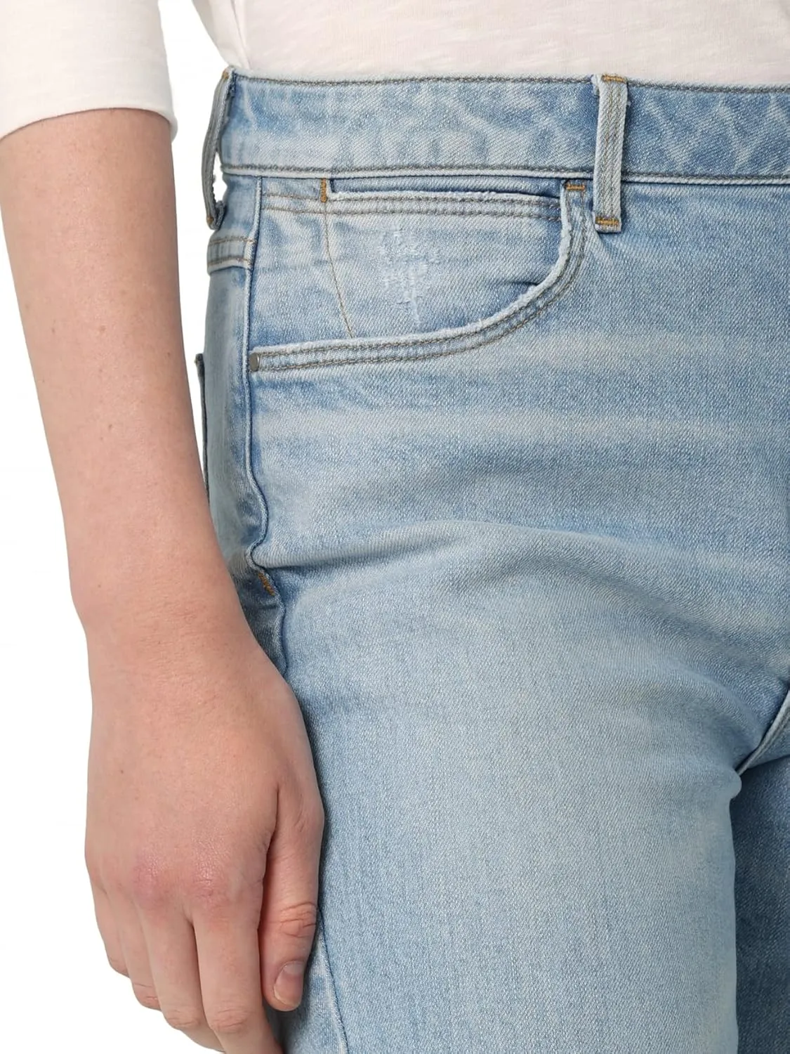Wrangler Women's High-Rise Rodeo Straight Leg Crop Jean